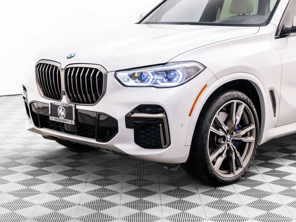 Used 2023 White BMW M50i image 43