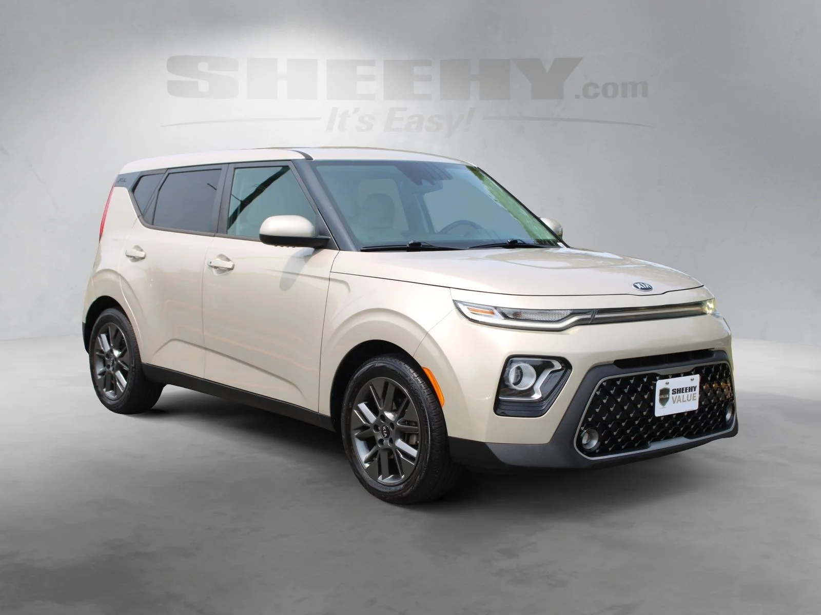 Used 2020  Kia EX image 2