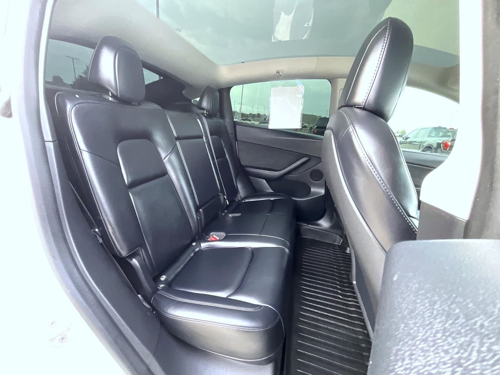 Used 2021 White Tesla Long Range image 20