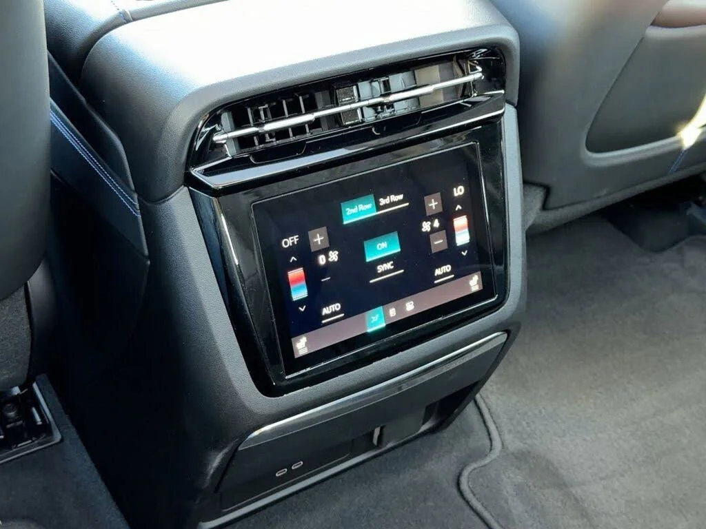 Used 2025 BLACK RAVEN Cadillac Sport 1 image 42