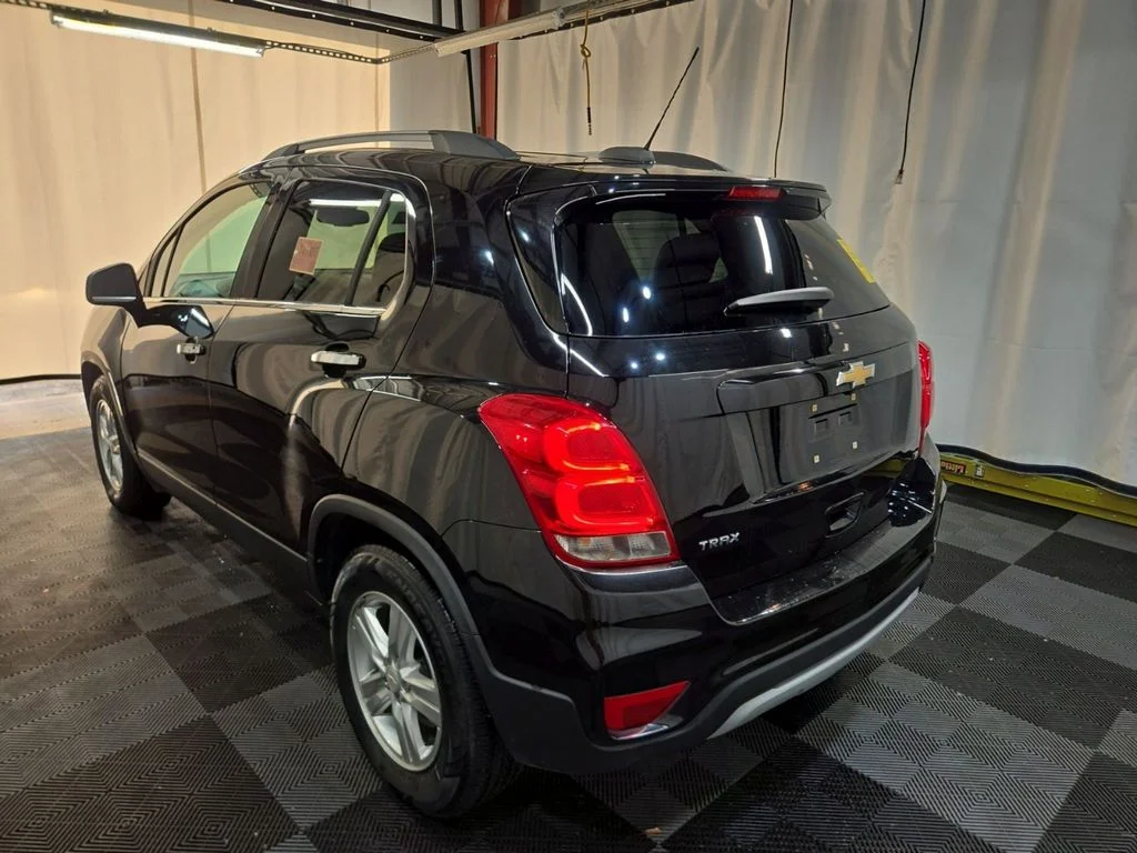 Used 2020 Black Chevrolet LT image 4