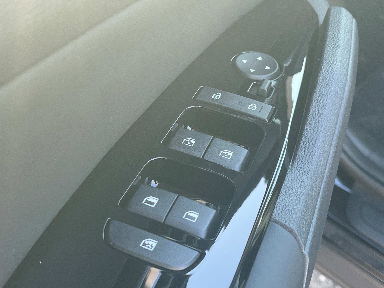 2025 Kia Sportage SX Prestige - Photo 24