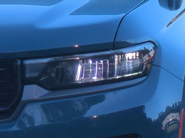 New 2026 Steel Blue Exterior Paint Jeep Limited Reserve image 9