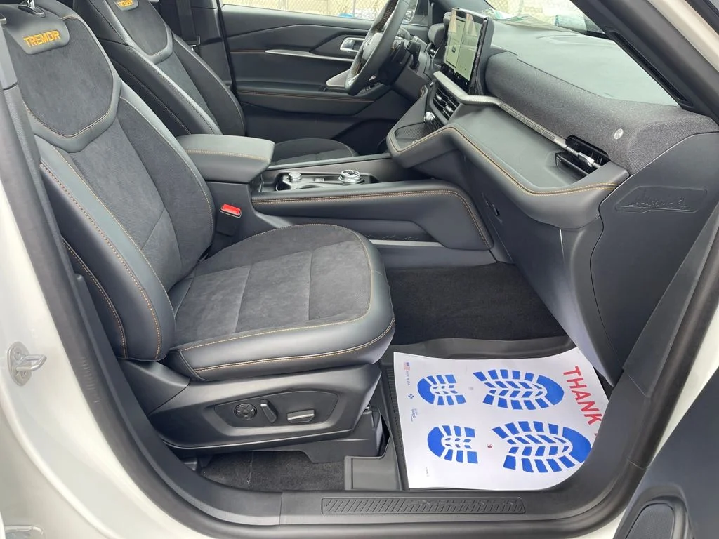 New 2026 Star White Metallic Tri-Coat Ford Tremor® image 17