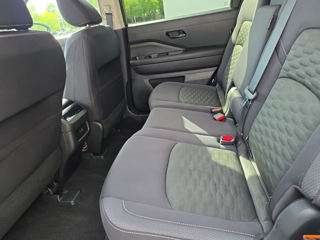 Used 2024 Silver Nissan SV image 31