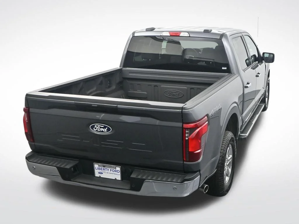 Certified Used 2025 Gray Metallic Ford XLT image 28