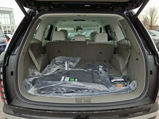 New 2026 Black Hyundai SEL image 24