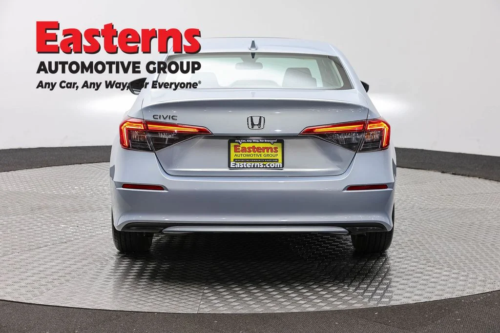 Used 2022 Gray Honda EX image 6