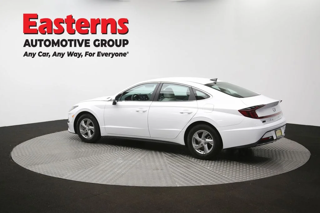 Used 2023 White Hyundai SE image 62