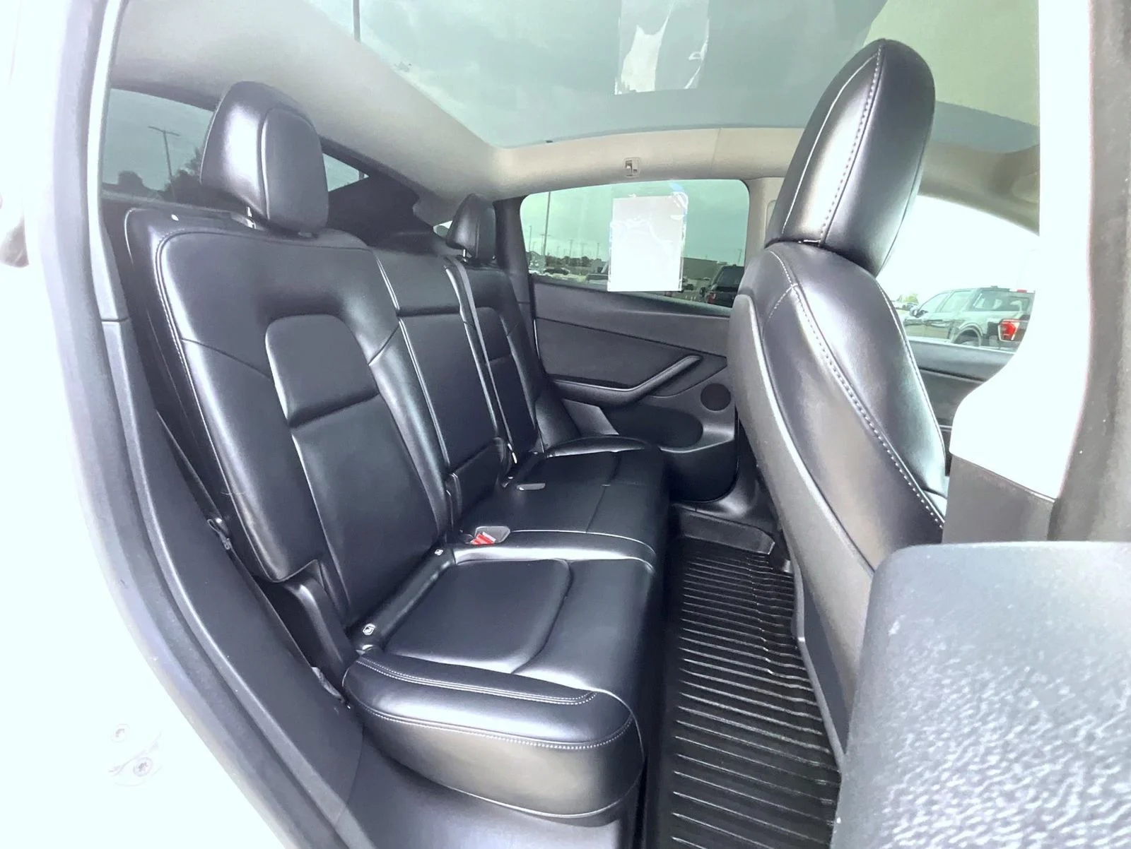 Used 2021 White Tesla Long Range image 20
