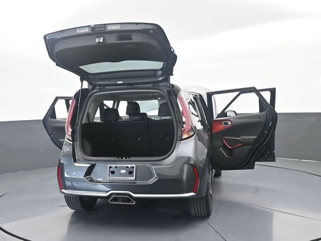 Used 2024 Gravity Gray Kia GT-Line image 70