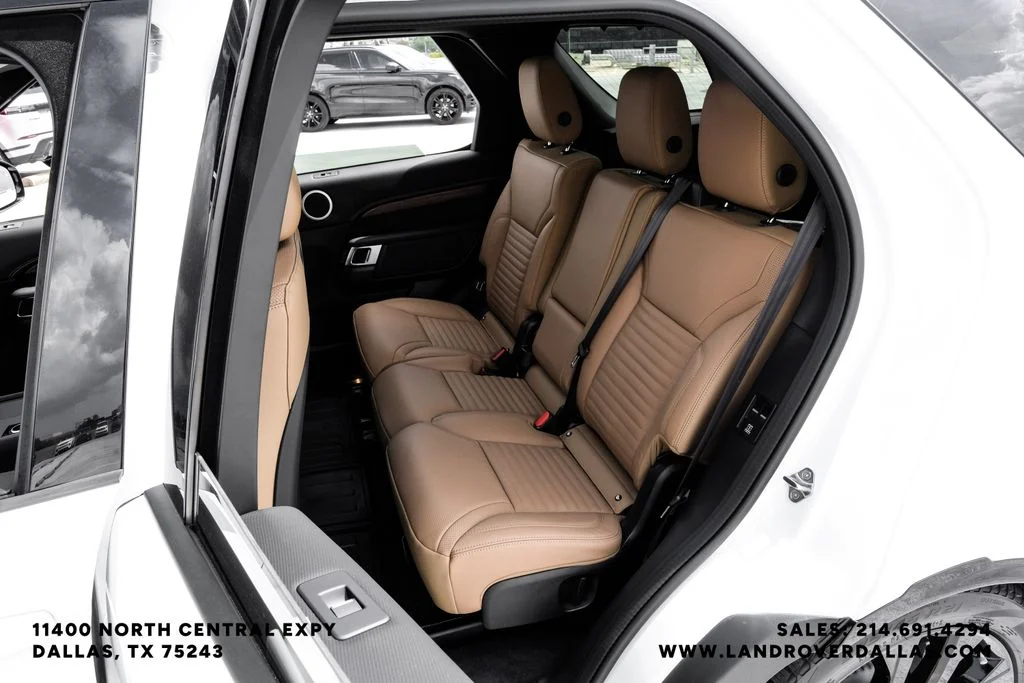 New 2026 Fuji White Land Rover Dynamic SE image 48