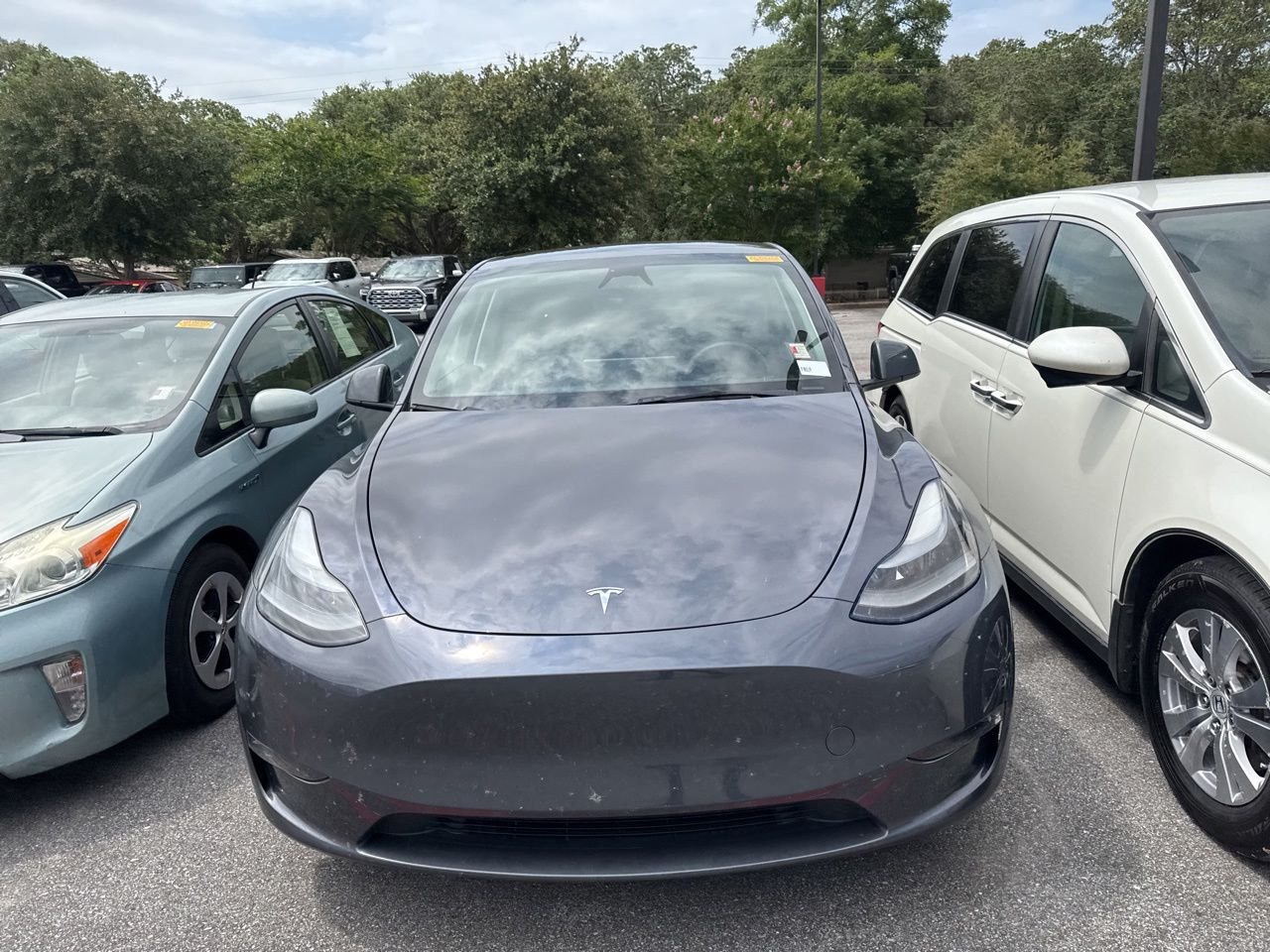 Vehicle Image 2