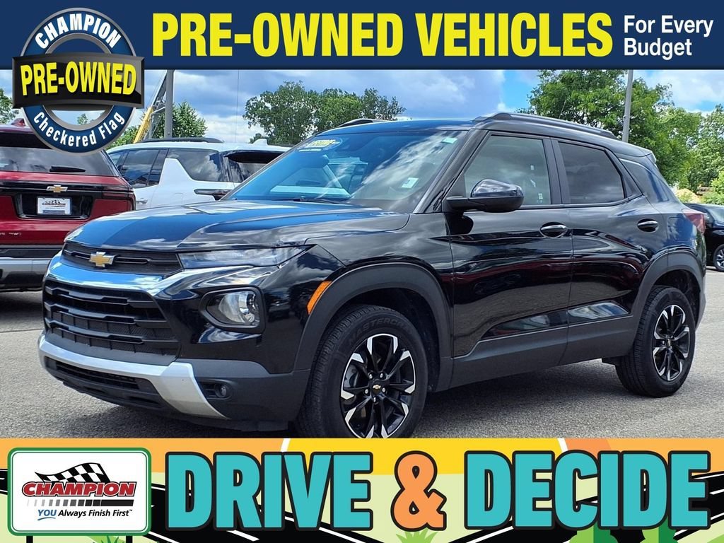 Used 2021 MOSAIC BLACK METALLIC Chevrolet LT image 1