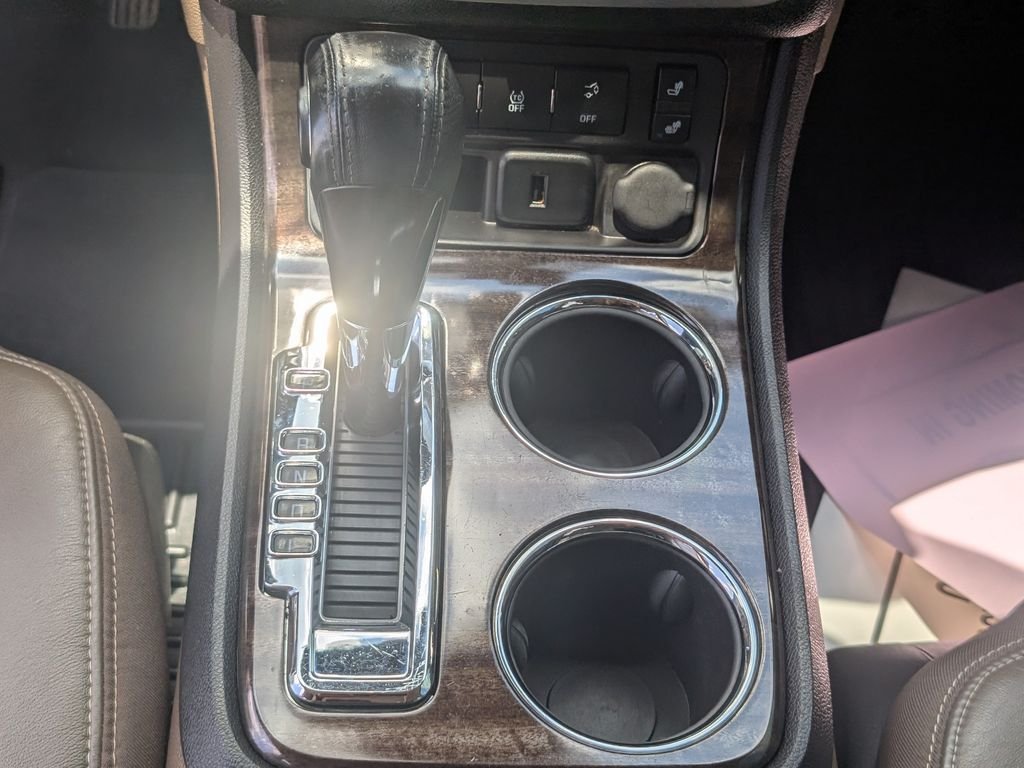 Used 2017 Silver GMC Limited image 21