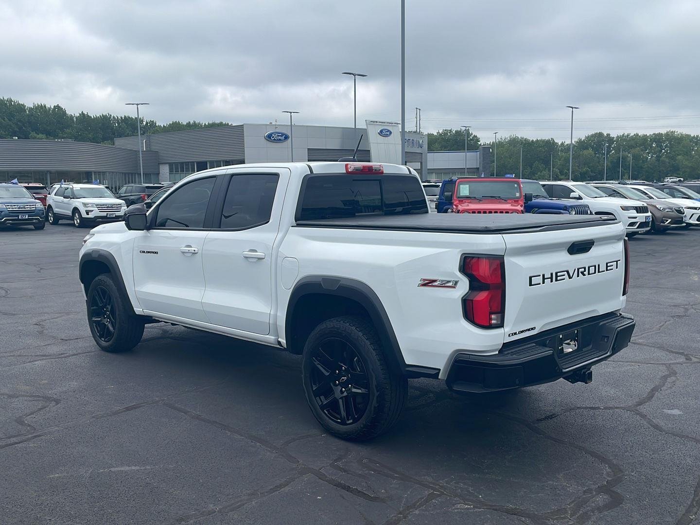 Used 2024 Summit White Chevrolet 4WD Z71 image 3