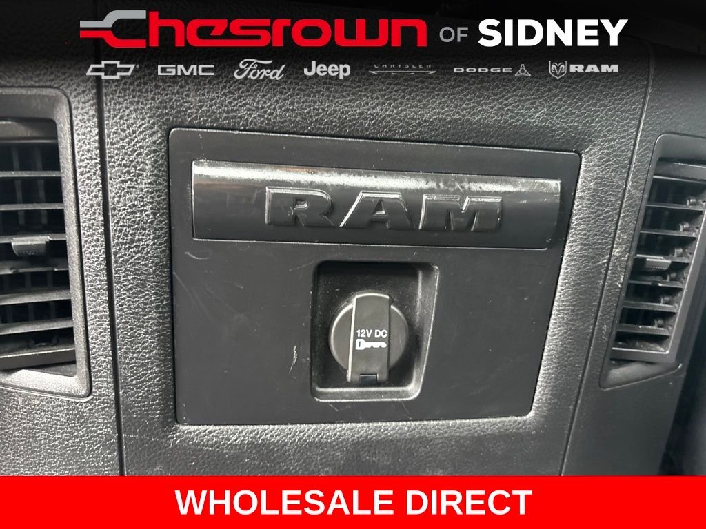 Used 2015 Bright Silver Clearcoat Metallic Ram Outdoorsman image 30