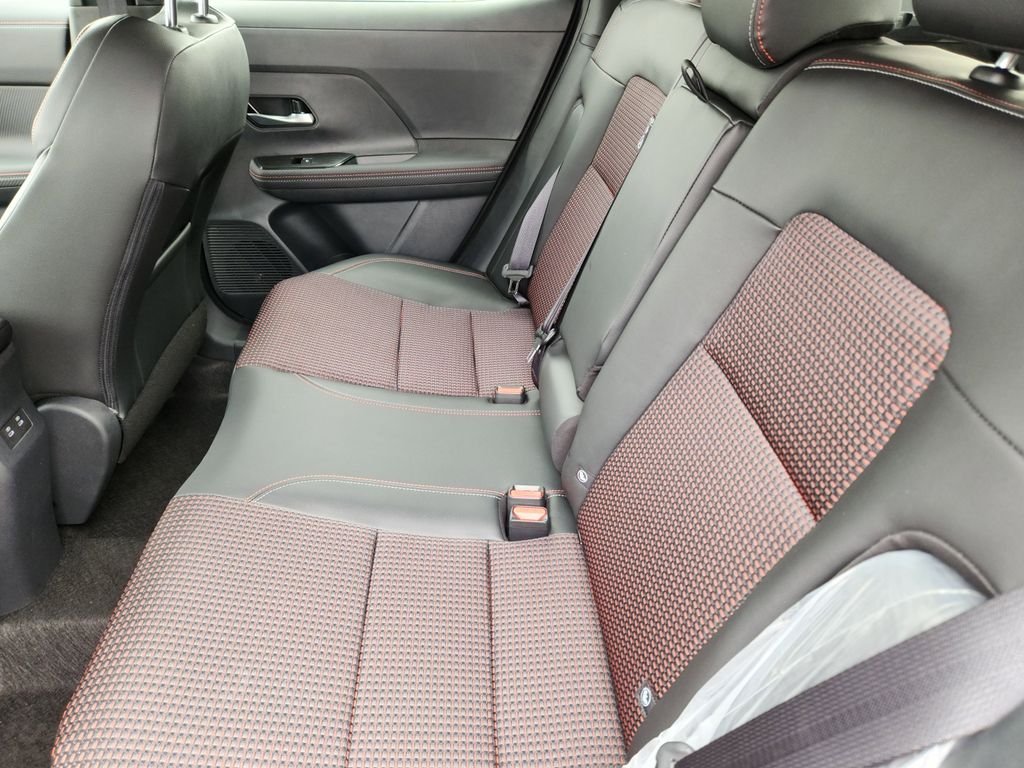 2025 Nissan Kicks SR AWD - Photo 11