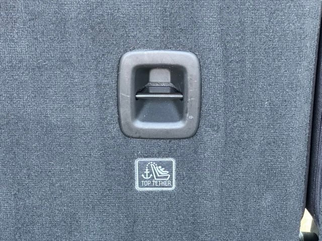 Used 2023 White Jeep Overland image 21