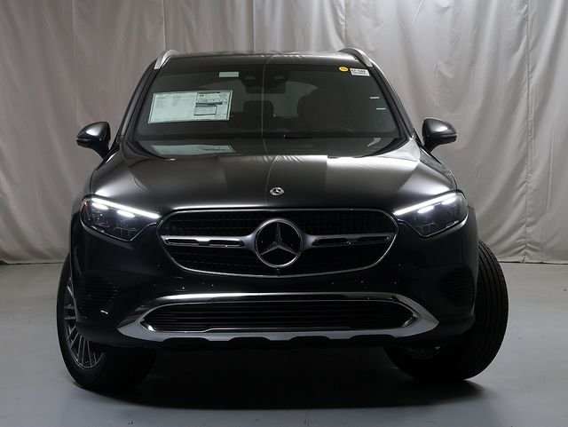 New 2027 Graphite Grey Metallic Mercedes-Benz GLC 300 image 5