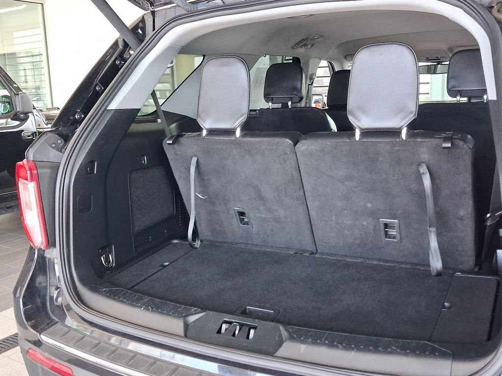 2023 Ford Explorer Limited - Photo 12