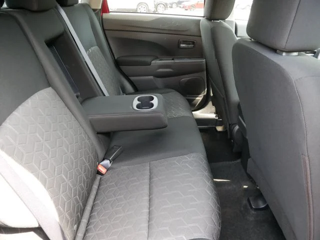 Used 2021 Red Mitsubishi 2.0 LE image 9