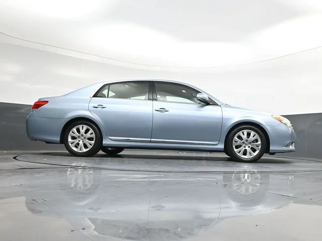 Used 2011 Blue Toyota Limited image 33