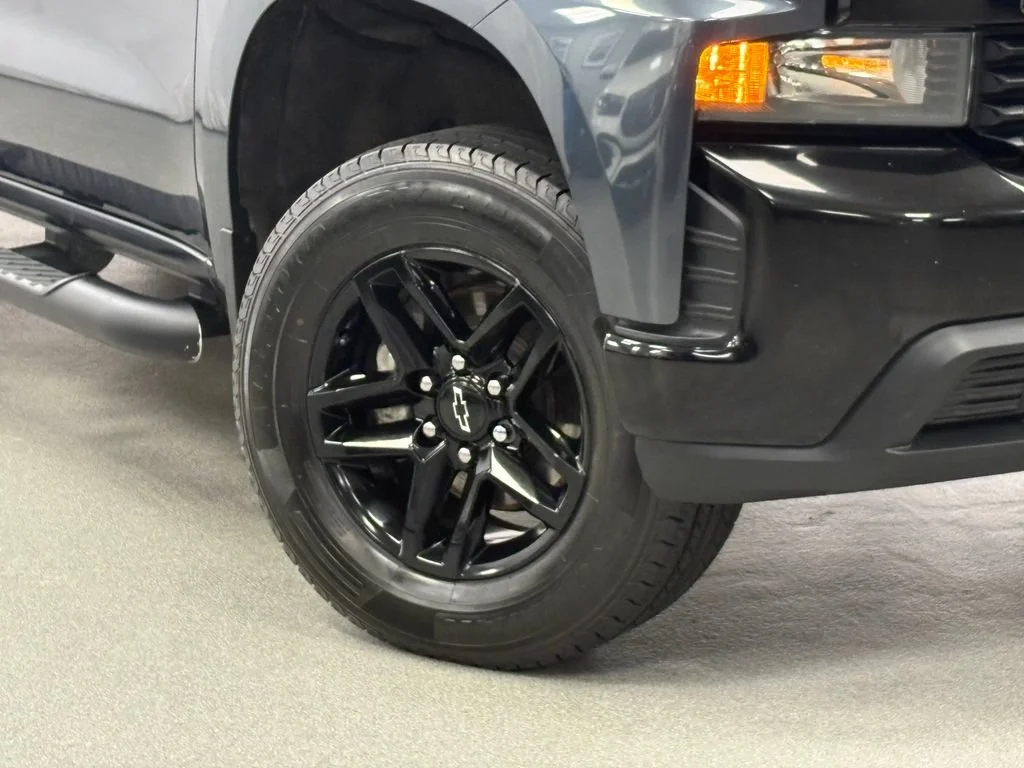 Certified Used 2021 SHADOW GRAY METALLIC Chevrolet Custom Trail Boss image 10