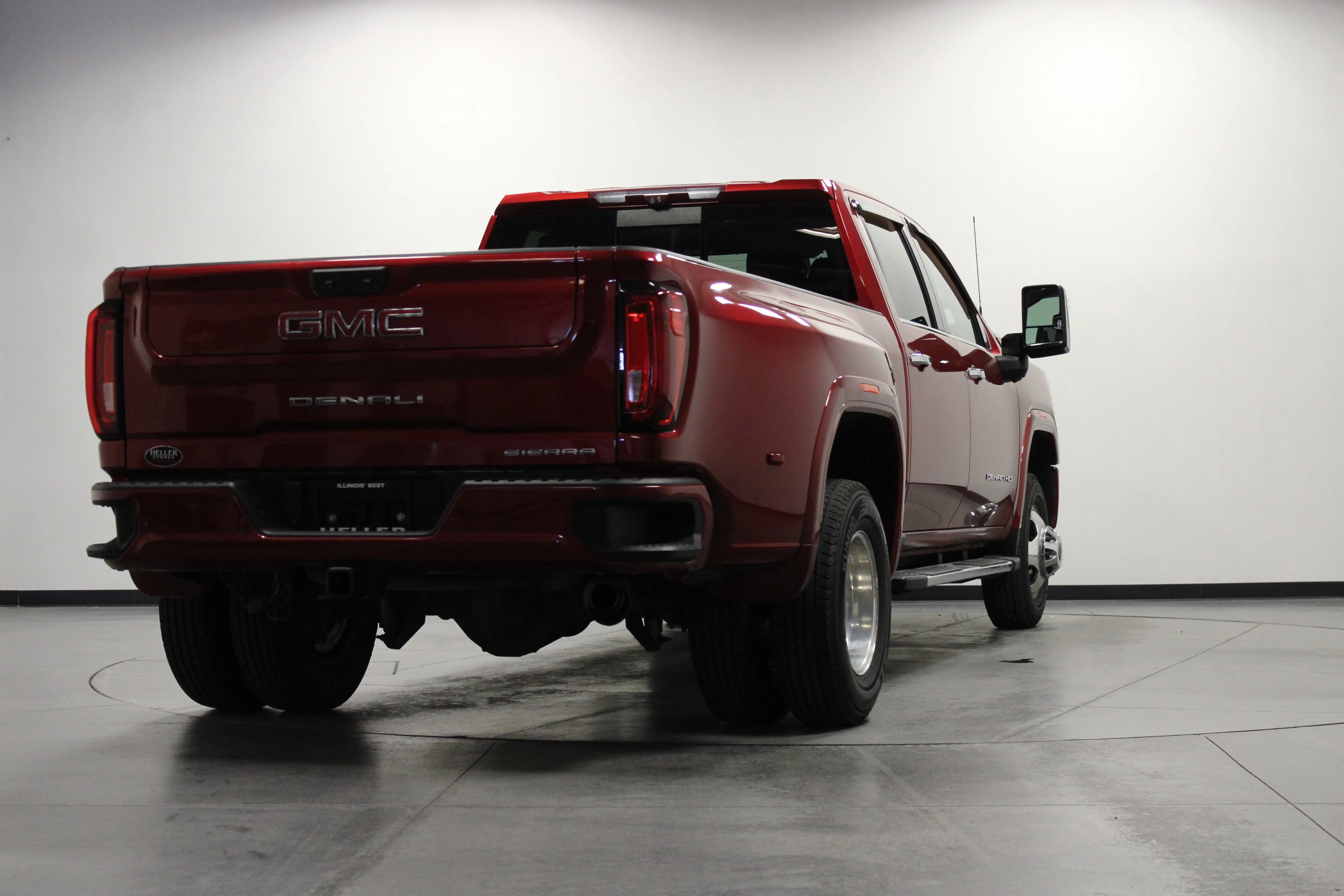 Used 2022 Cayenne Red Tintcoat GMC Denali DRW image 4