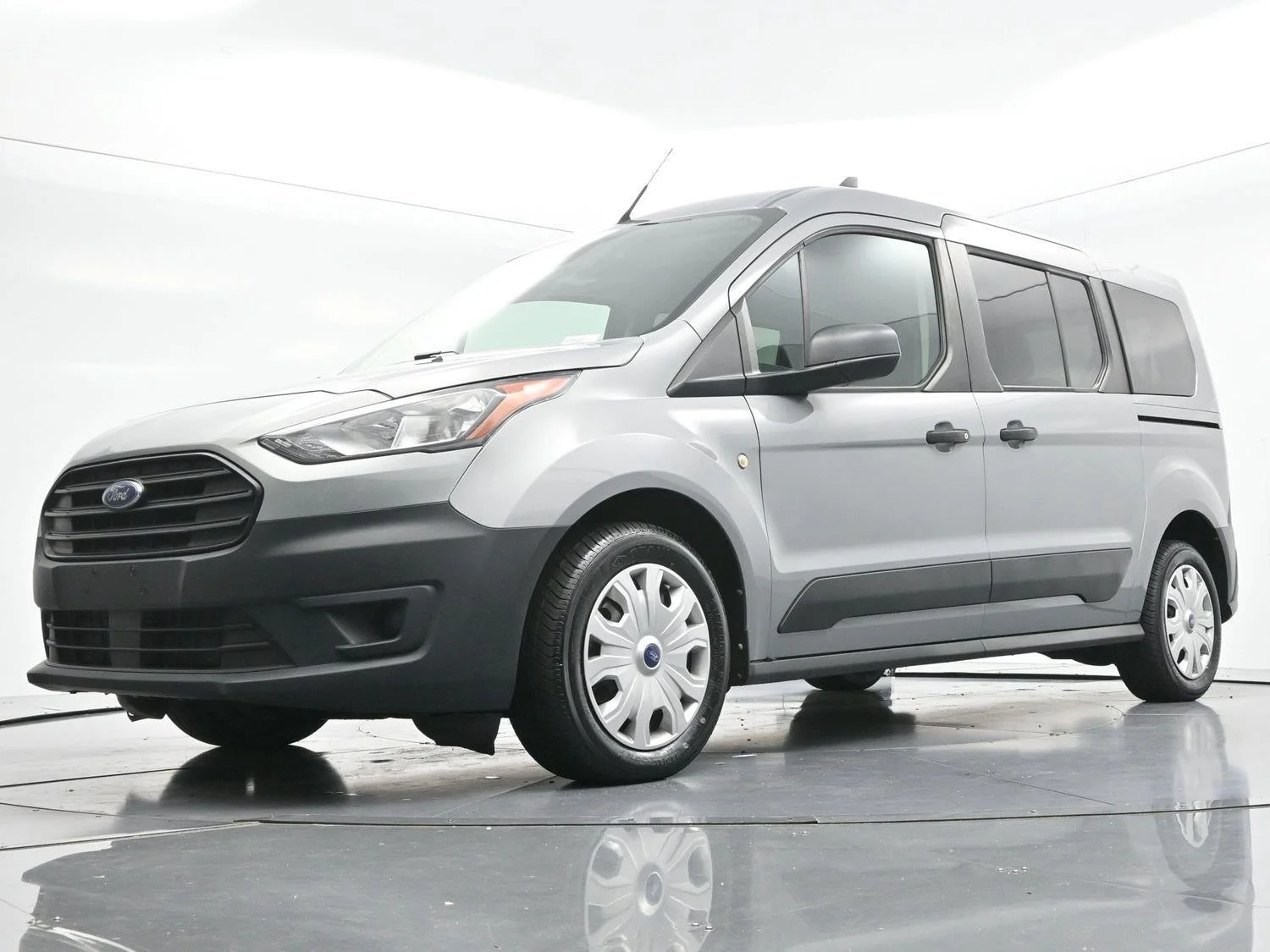 Used 2022 Solar Silver Ford XL image 44