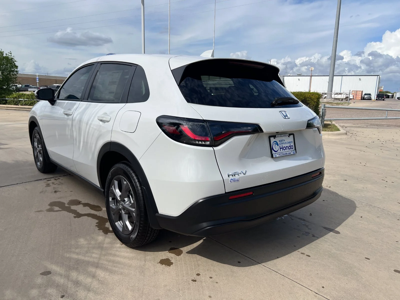 New 2027 White Honda LX image 3