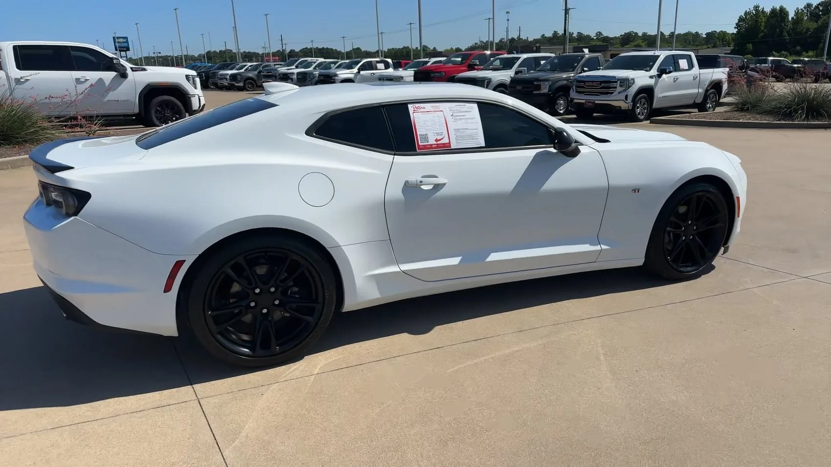 Used 2024 White Chevrolet 1LT image 9