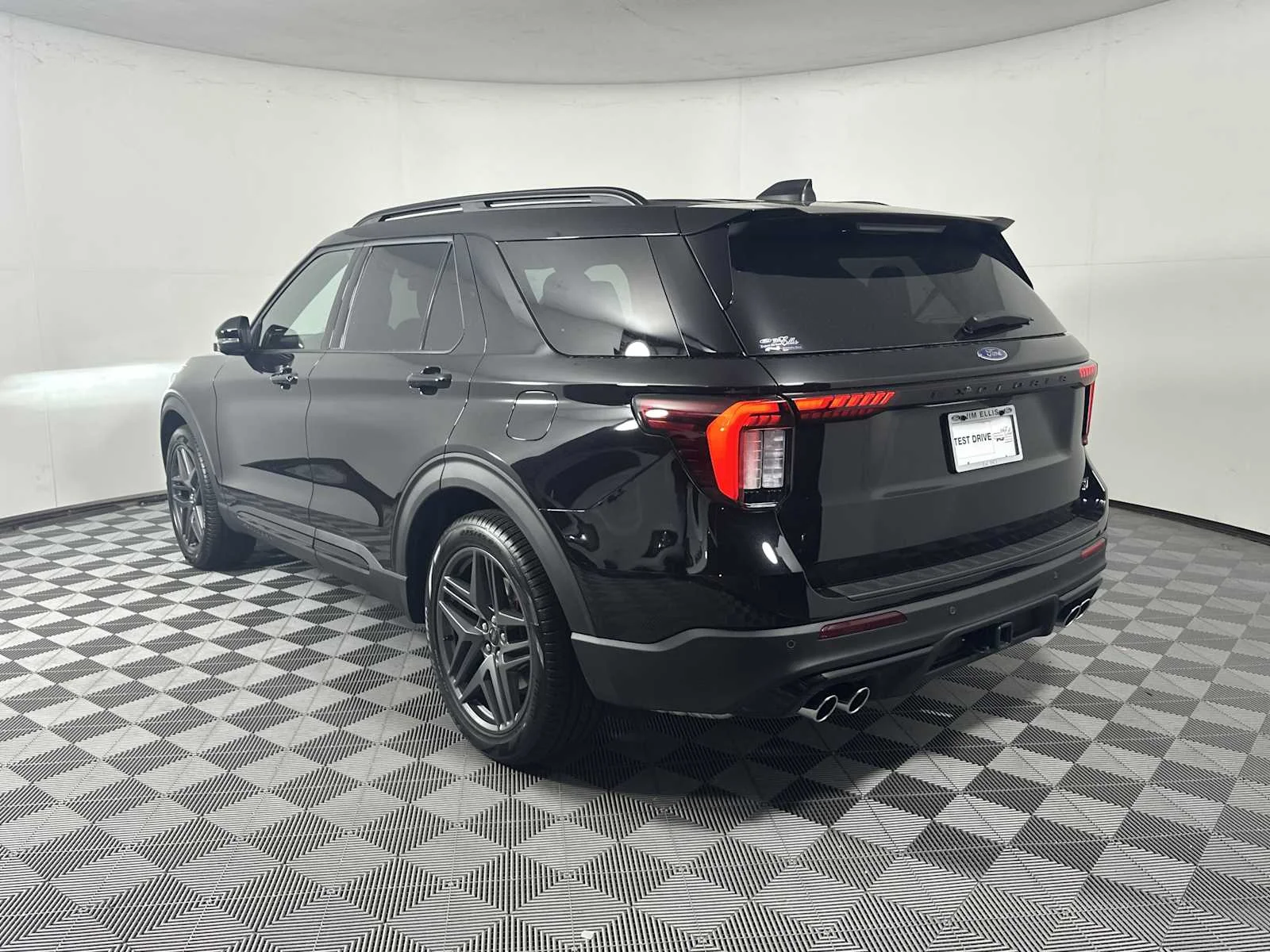 New 2026 Agate Black Metallic Ford ST image 6