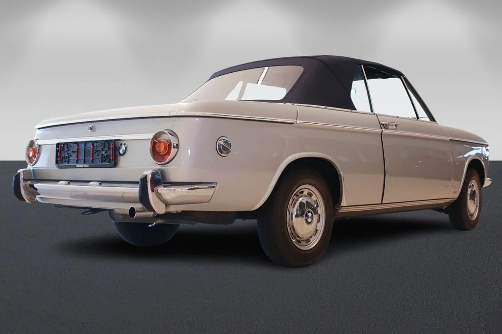 Used 1970 Silver BMW Cabriolet image 3