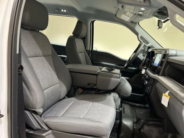 New 2026 Oxford White Ford F-350® XL image 22