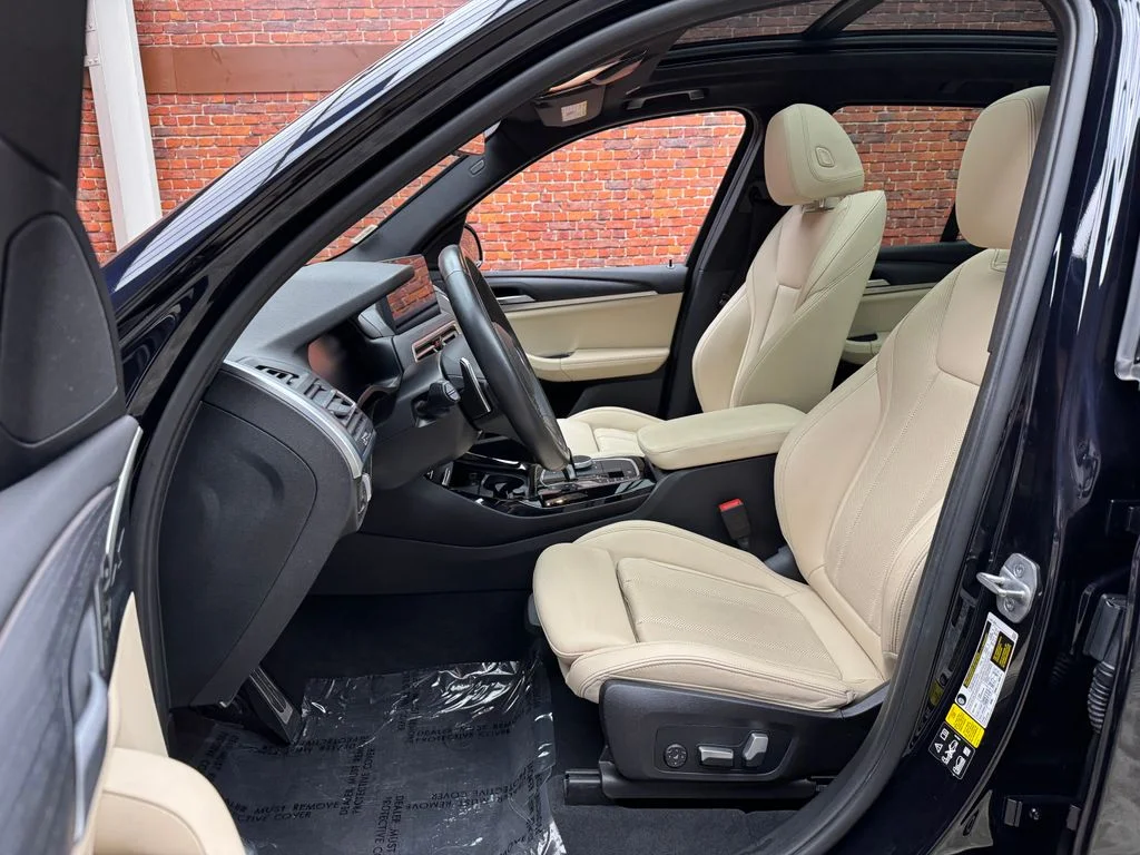 Used 2023 Black BMW xDrive30i image 23