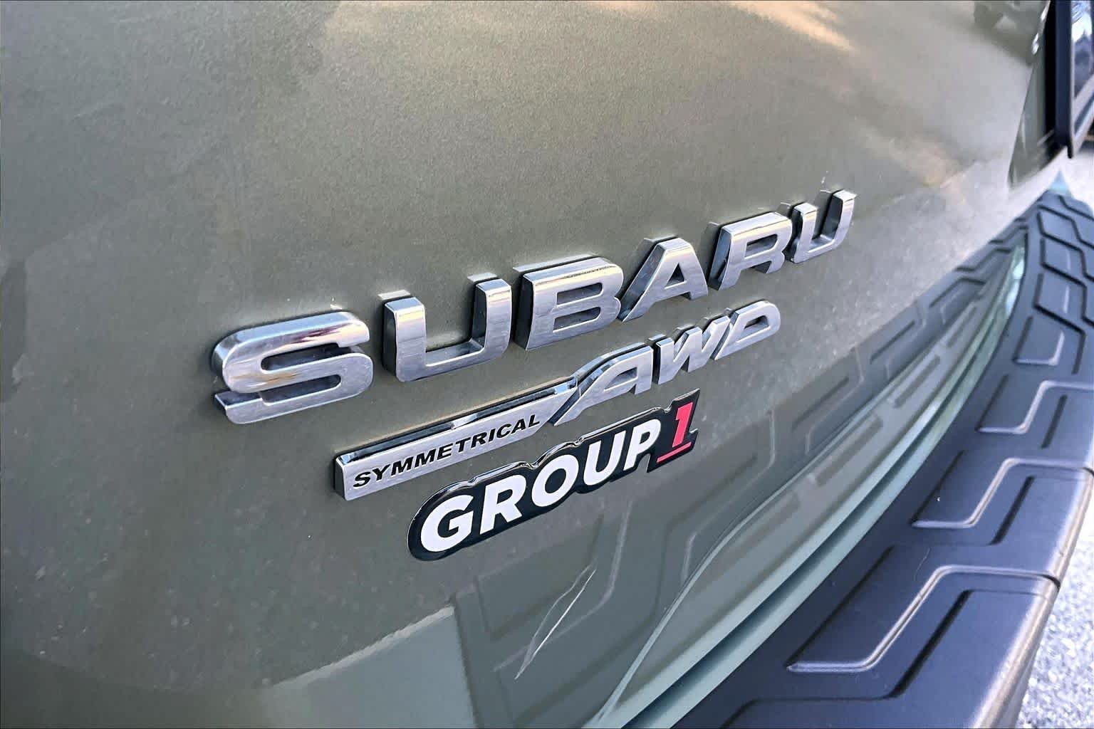 Used 2021 Jasper Green Metallic Subaru Limited image 10