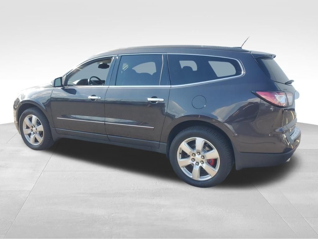 Used 2017 Gray Chevrolet Premier image 3