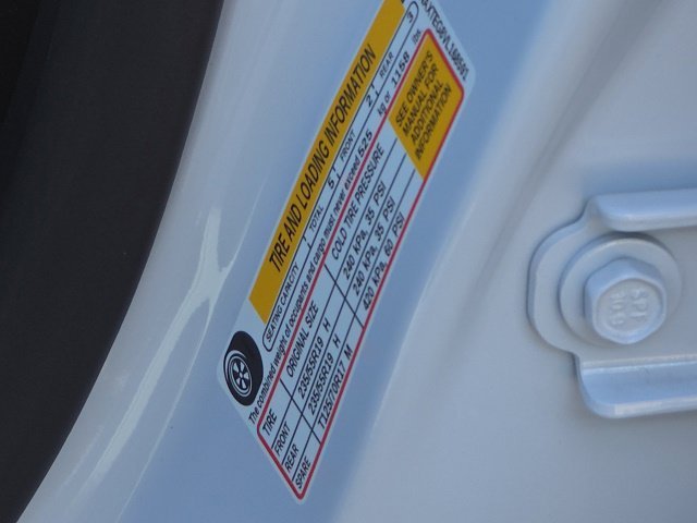 New 2027 Polar White Tricoat Chevrolet RS image 29