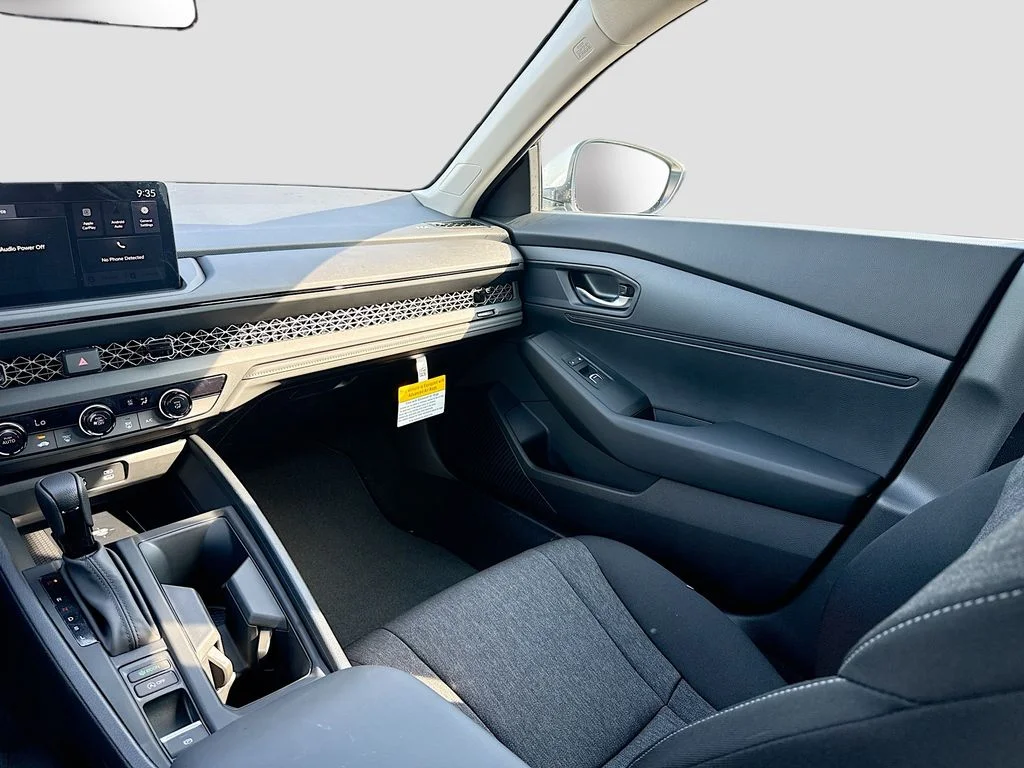 New 2026 Platinum White Pearl Honda LX image 25