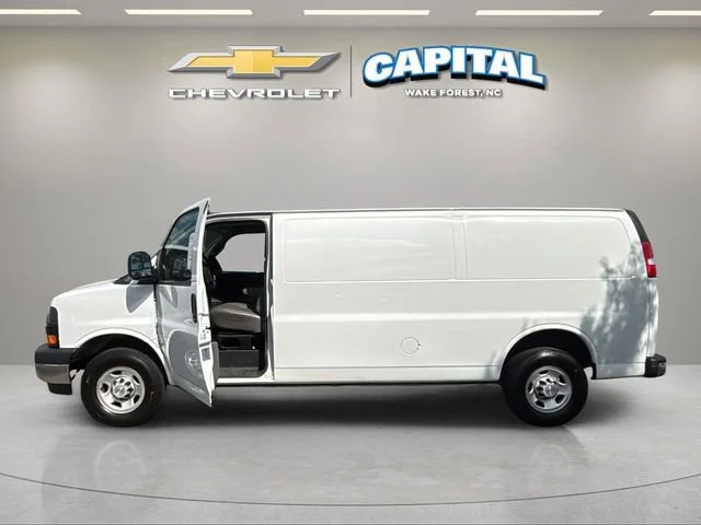 Used 2022 Summit White Chevrolet WT image 14