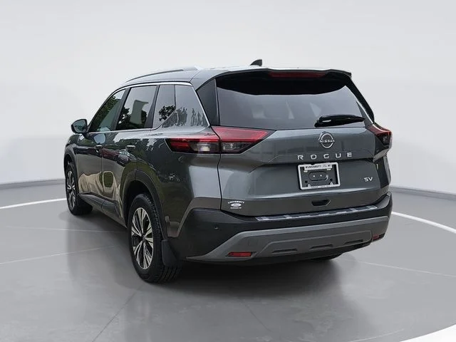 Used 2023 Gray Nissan SV image 5