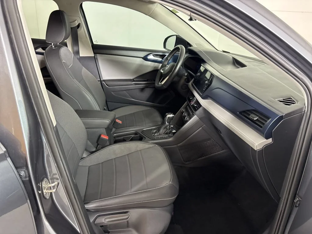 Used 2024 Gray Volkswagen 1.5T SE image 16