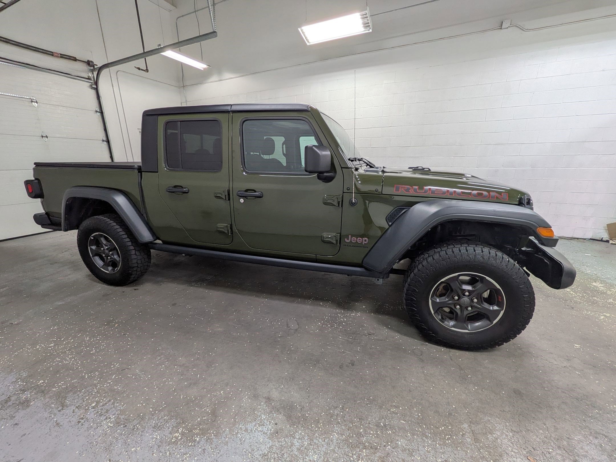 Used 2023 Sarge Green Clearcoat Jeep Rubicon image 3