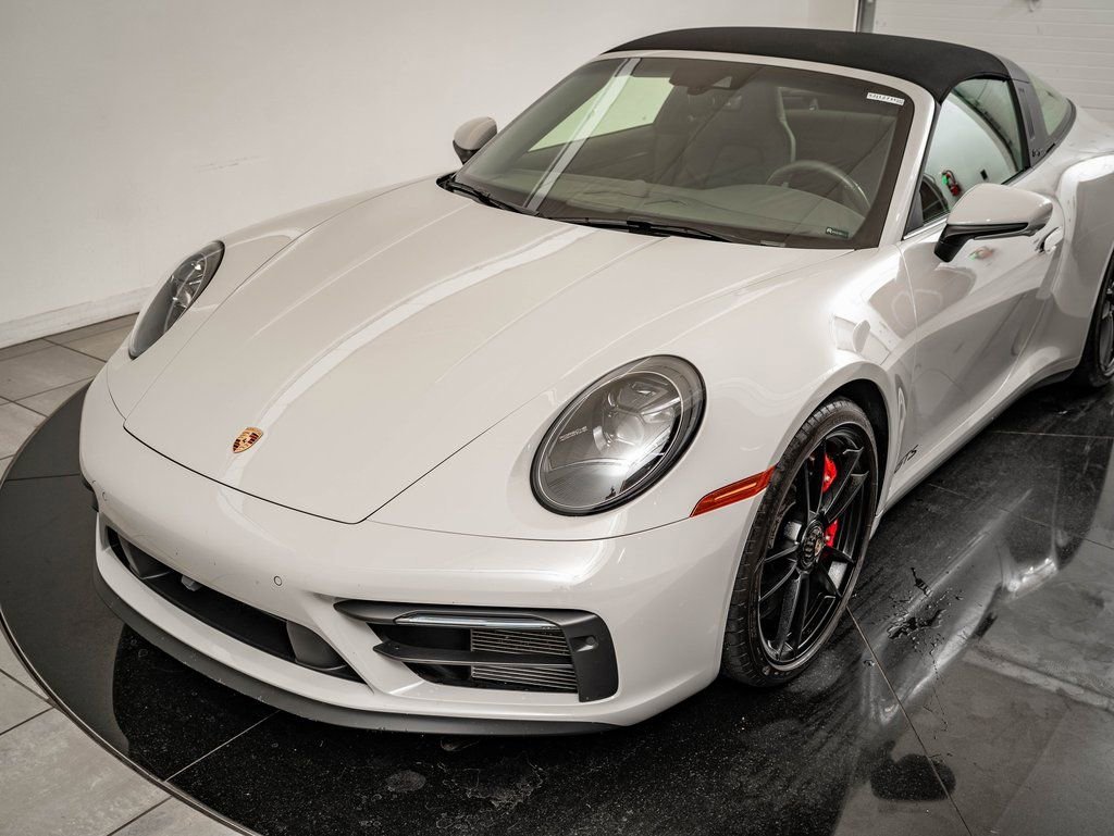 Used 2022 Chalk Porsche Targa 4 GTS image 16
