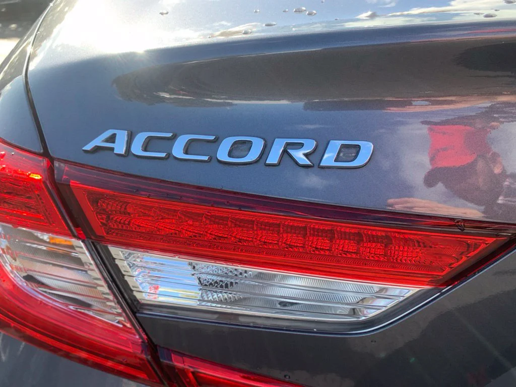 Used 2020 Lunar Silver Metallic Honda LX image 7