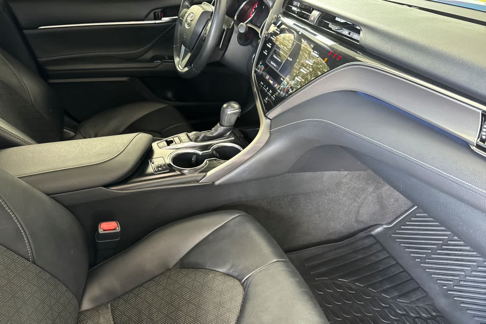 Used 2018 Blue Streak Metallic Toyota XSE image 8
