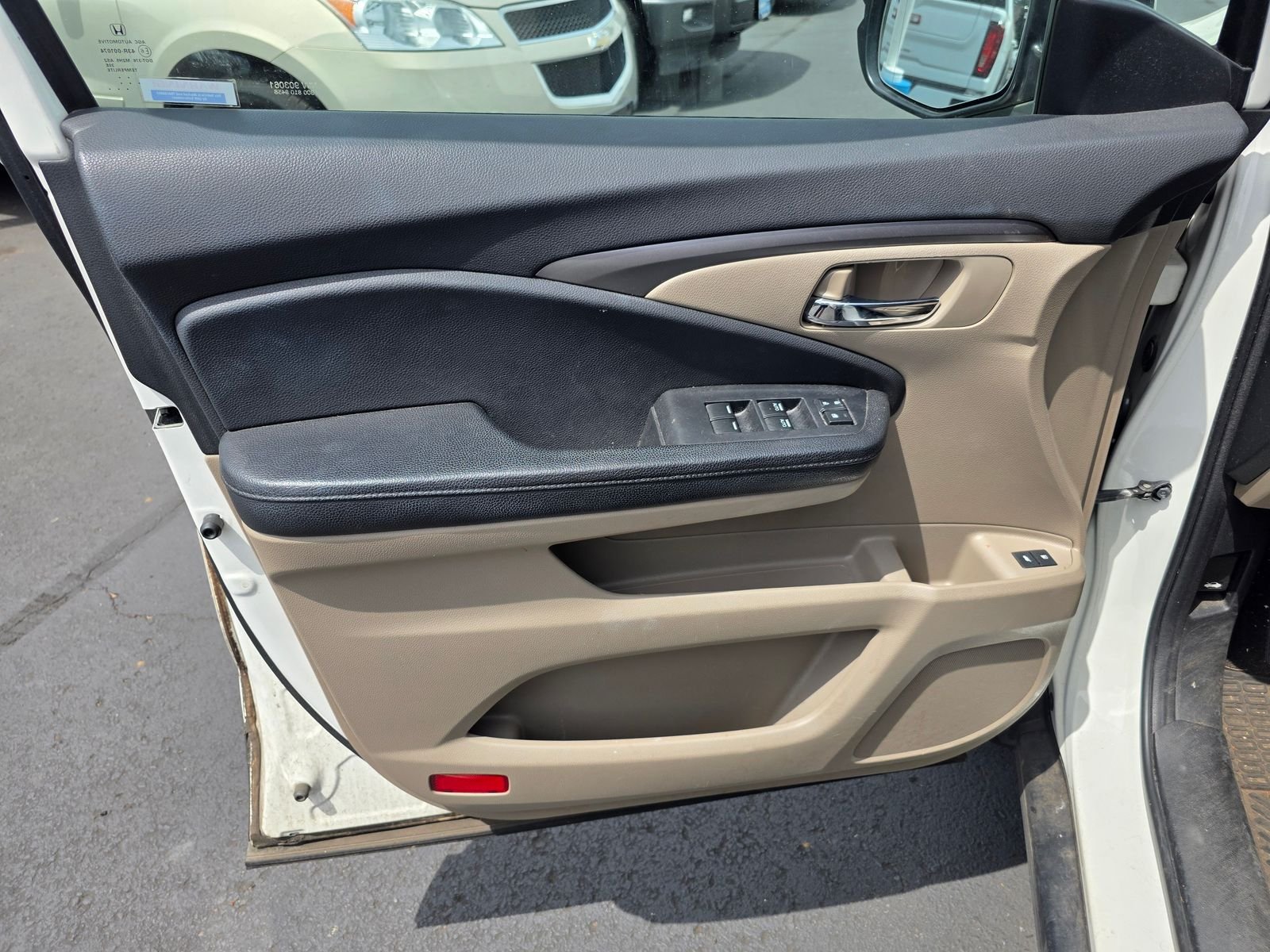 Used 2016 White Diamond Pearl Honda EX-L image 10