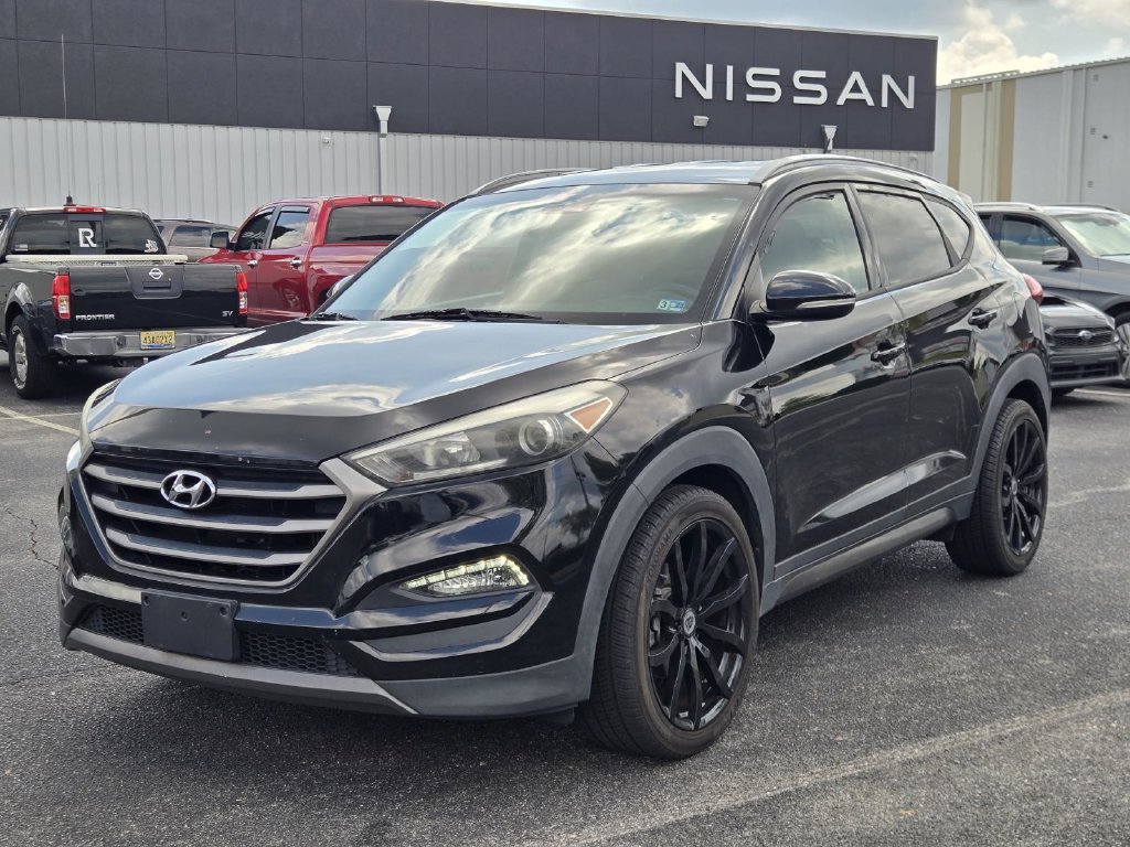 Used 2016 Gray Hyundai Sport image 3