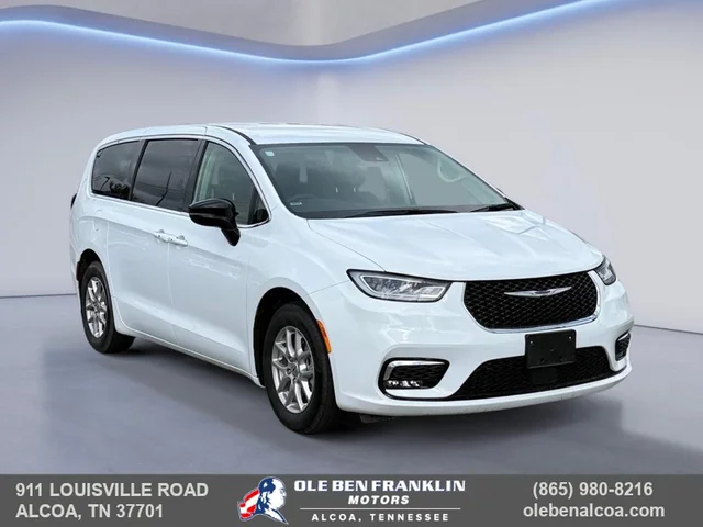 2024 Chrysler Pacifica Touring L